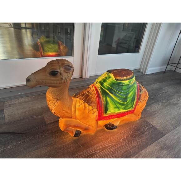 Vintage General Foam Camel Blow Mold Christmas Nativity 28" with Light - Picture 3 of 9